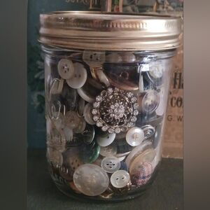 Buttons Mix Jar